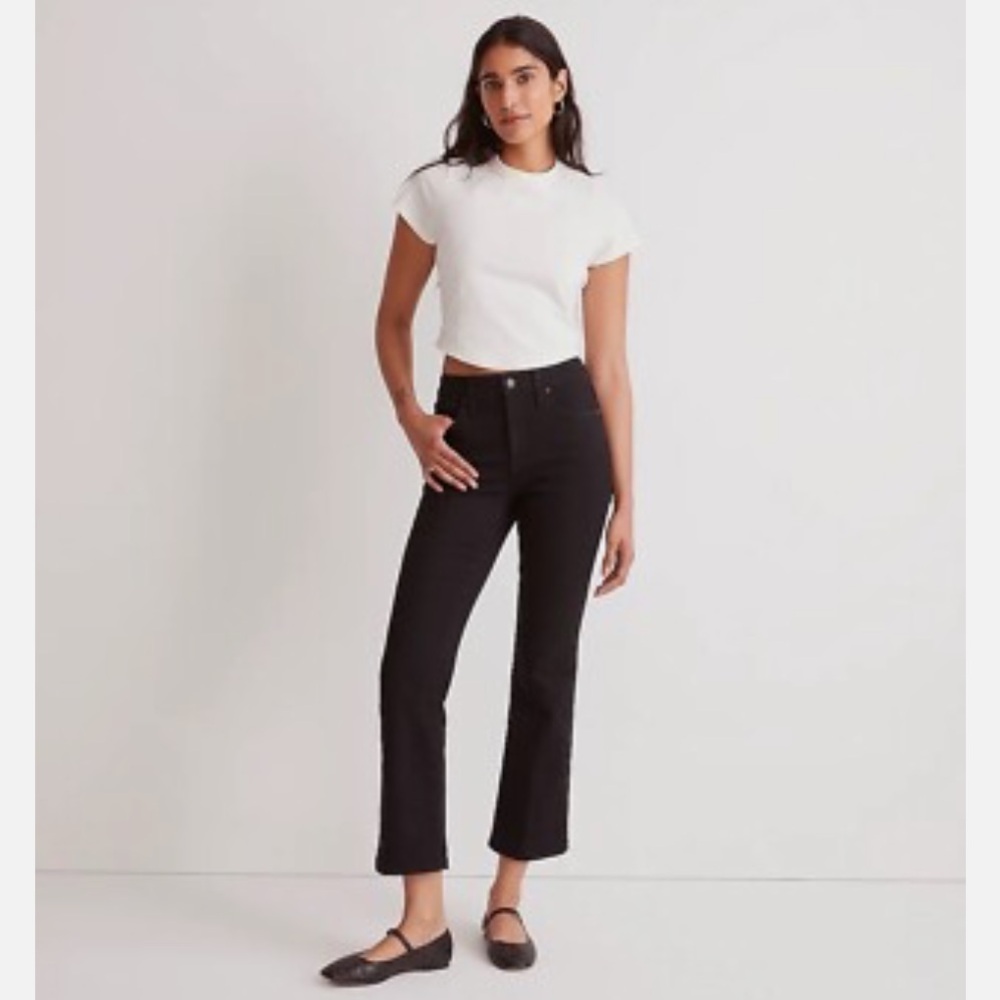 Madewell Mid-Rise Kick Out Jean, Size 25